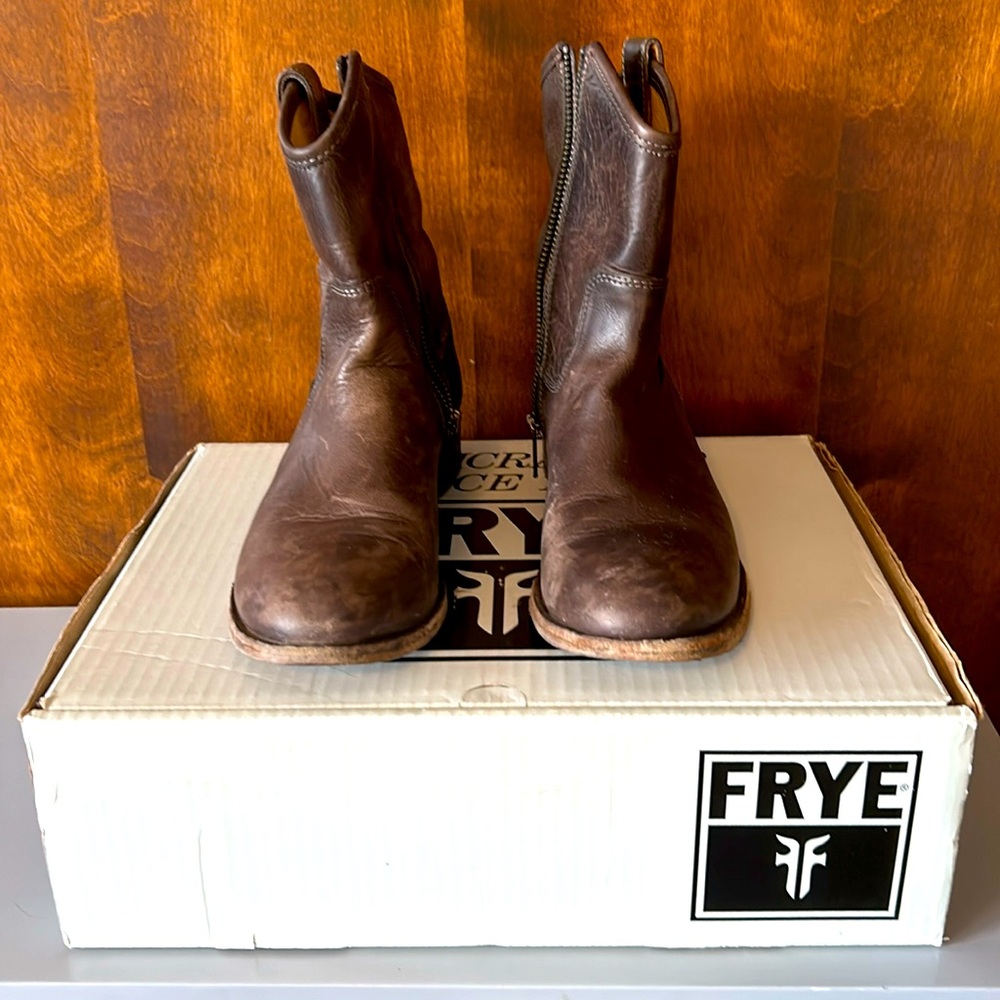 Frye short boots